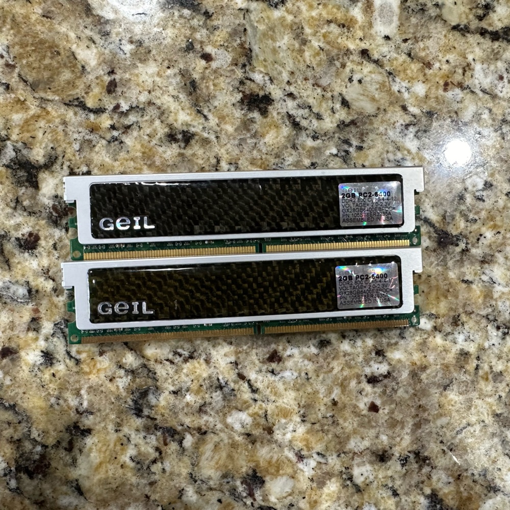 Geil RAM 2GB PC2-640